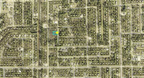 328 Lanford Ave, Lehigh Acres, FL 33974
