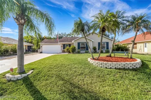 17223 Plantation Dr, Fort Myers, FL 33967
