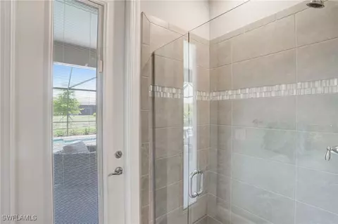 Bath - 17561 Kinzie Ln, Estero, FL 33928 photo 6 of 6
