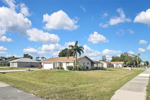 19006 Flamingo Rd, Fort Myers, FL 33967