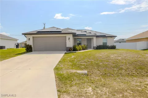 2220 NE 7th Ave, Cape Coral, FL 33909