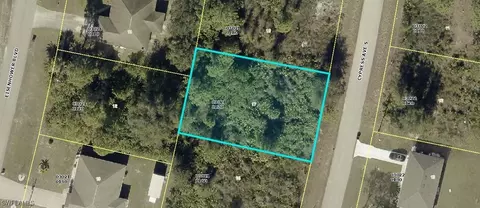 526 Cypress Ave S, Lehigh Acres, FL 33974
