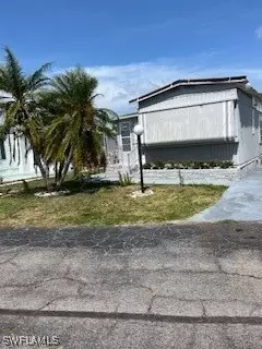 242 Daisy Ave, Fort Myers, FL 33908