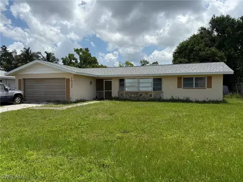 7037 E Fountainhead Rd, Fort Myers, FL 33919