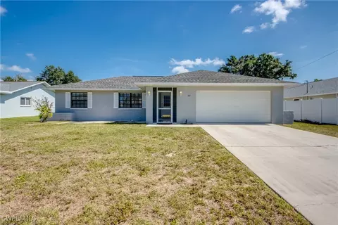 301 SW 32nd Ter, Cape Coral, FL 33914