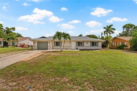 8198 Lake San Carlos Cir, Fort Myers, FL 33967