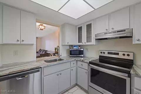 503 Cape Coral Pkwy W #201, Cape Coral, FL 33914