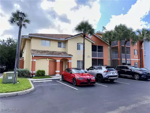 6401 Aragon Way #102, Fort Myers, FL 33966