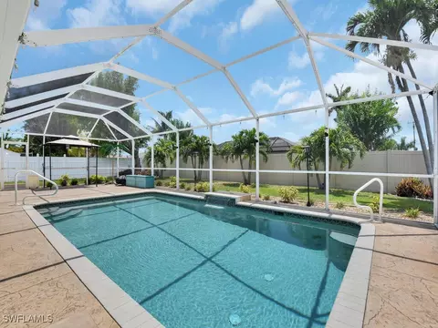 3616 SE 8th Pl, Cape Coral, FL 33904