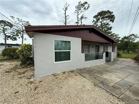 1670 Merrimack Ct, Fort Myers, FL 33907
