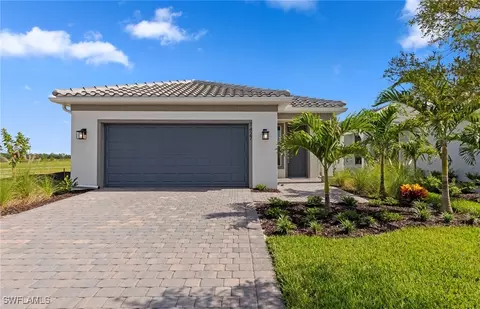 7427 Blue Salvia Dr, North Fort Myers, FL 33917