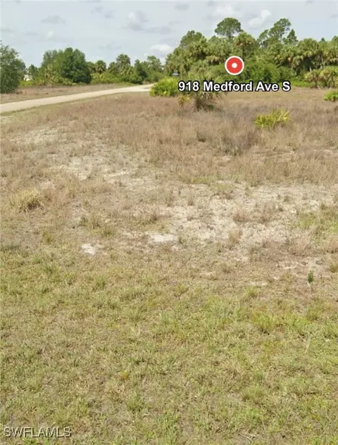 918 Medford Ave S, Lehigh Acres, FL 33974