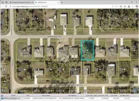 521 Windermere Dr, Lehigh Acres, FL 33972