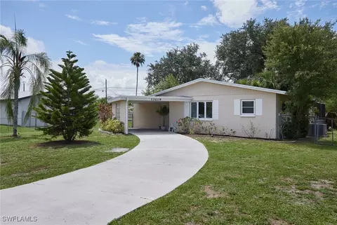 13219 2nd St, Fort Myers, FL 33905
