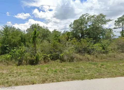 1926 Vesper Ct, Lehigh Acres, FL 33972