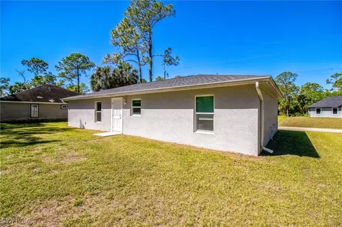 6009 S Moss Cir, Labelle, FL 33935 photo 2