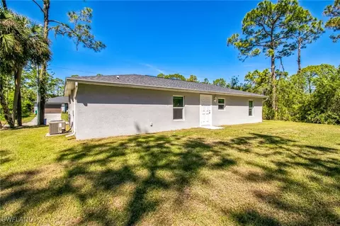 6009 S Moss Cir, Labelle, FL 33935 photo 3
