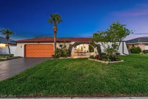 4636 Gulf Ave, North Fort Myers, FL 33903