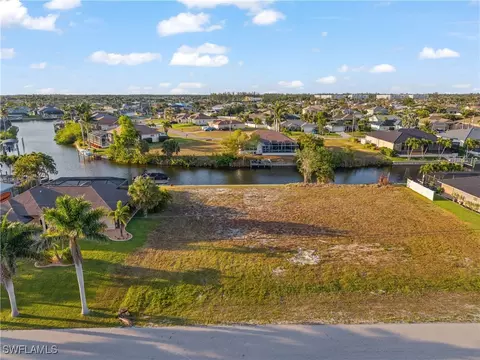2337 SW 28th Ter, Cape Coral, FL 33914