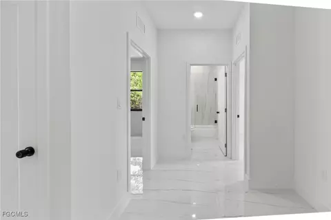 Entry Way - 6010 Acorn Cir, Labelle, FL 33935 photo 6 of 6