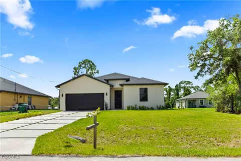 6010 Acorn Cir, Labelle, FL 33935