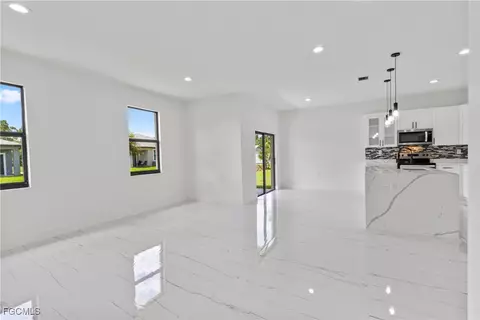 Living - 6010 Acorn Cir, Labelle, FL 33935 photo 4 of 4