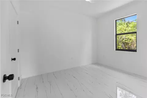Bedroom - 6010 Acorn Cir, Labelle, FL 33935 photo 2 of 6