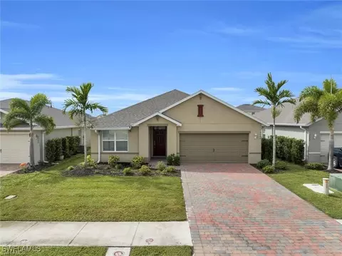 3304 Acapulco Cir, Cape Coral, FL 33909