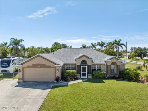 604 SE 31st Ter, Cape Coral, FL 33904