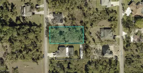 808 Jackson Ave, Lehigh Acres, FL 33972