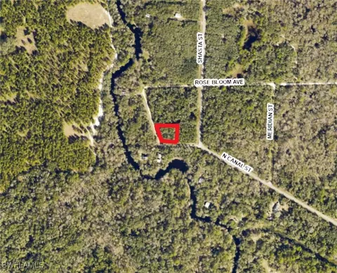 7478 N Canal St, Webster, FL 33597