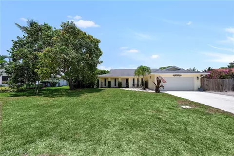 639 Pompano Dr, Naples, FL 34110