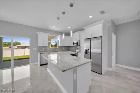 908 Barcia St E, Lehigh Acres, FL 33974 photo 10