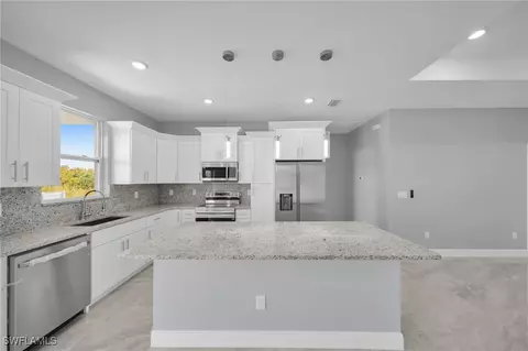 908 Barcia St E, Lehigh Acres, FL 33974 photo 11
