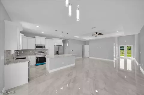 908 Barcia St E, Lehigh Acres, FL 33974 photo 15