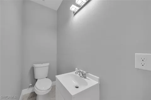 908 Barcia St E, Lehigh Acres, FL 33974 photo 8