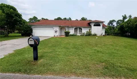 404 Roosevelt Ave, Lehigh Acres, FL 33936