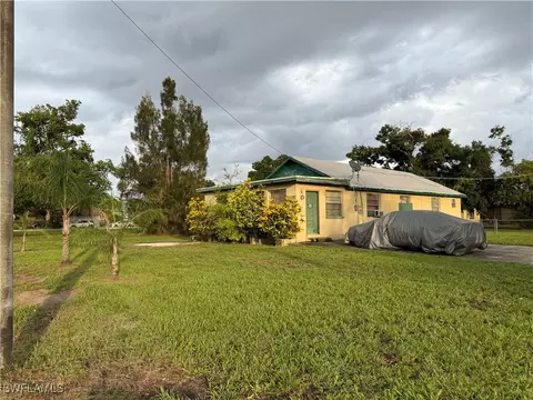 3454 Michigan Ave, Fort Myers, FL 33916