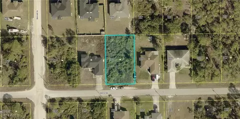 2714 33rd St W, Lehigh Acres, FL 33971