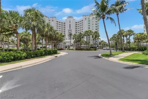 315 Dunes Blvd #204, Naples, FL 34110