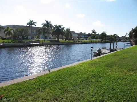 834 SE 46th St #2A, Cape Coral, FL 33904