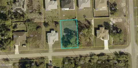 3306 27th St SW, Lehigh Acres, FL 33976