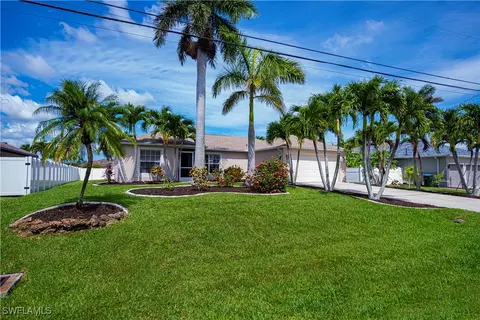 806 SW 4th Ave, Cape Coral, FL 33991