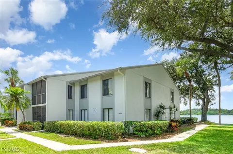 9950 Sailview Ct #12, Fort Myers, FL 33905