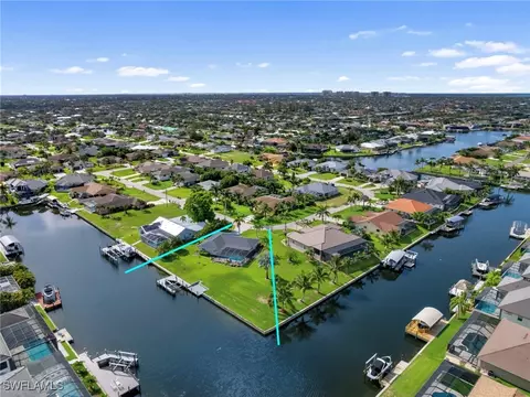 2415 SW 43rd St, Cape Coral, FL 33914