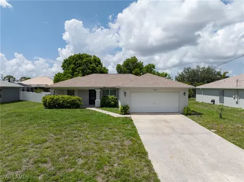 2226 NE 34th Ter, Cape Coral, FL 33909