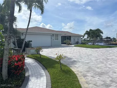 1951 SE 32nd St, Cape Coral, FL 33904