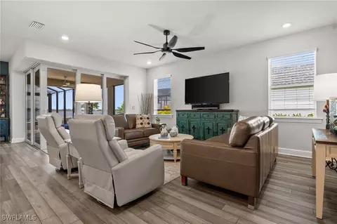 Living - 42243 Edgewater Dr, Punta Gorda, FL 33982 photo 2 of 5