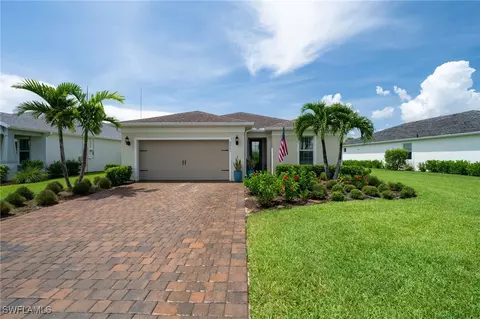 Exterior - 42243 Edgewater Dr, Punta Gorda, FL 33982 photo 5 of 12