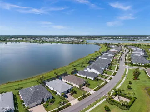 View/Area - 42243 Edgewater Dr, Punta Gorda, FL 33982 photo 3 of 7